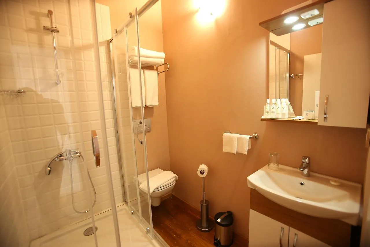 Hotel Podemos Otel Ayvalik