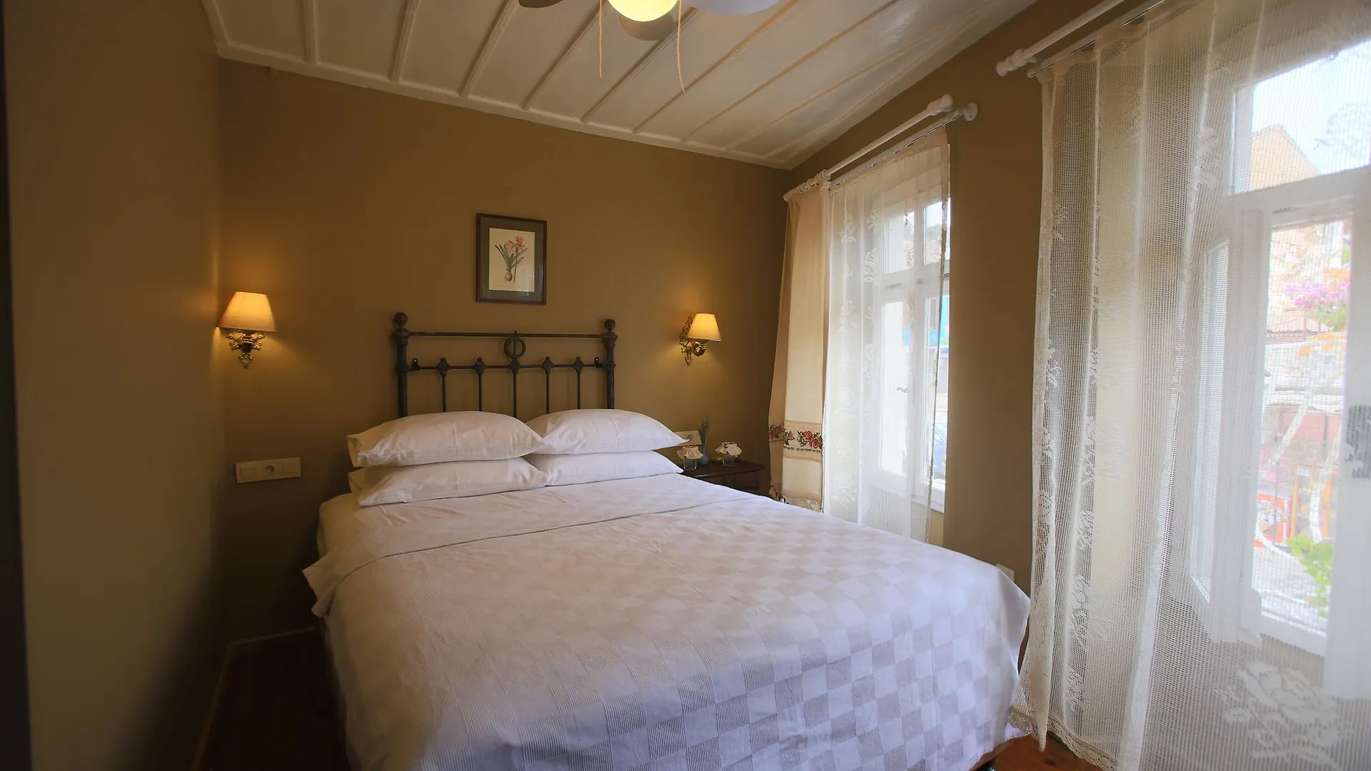 Podemos Otel Ayvalik Hotel